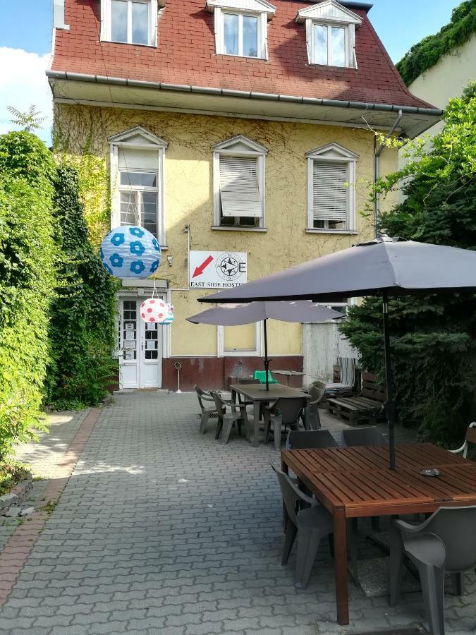 East Side Hostel Budapest Exterior foto